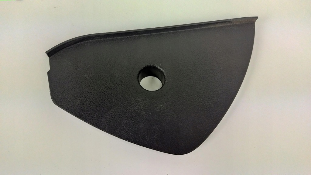 фото №1, Mustang v lift 10- заглушка панели консоли