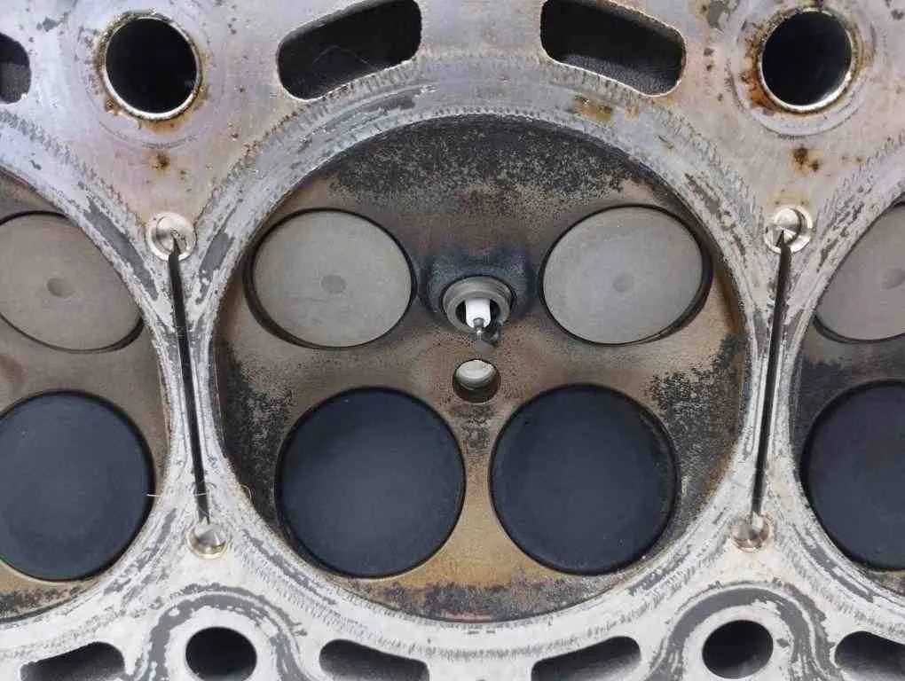 фото №7, Головка двигуна mercedes-benz c w205 a1770107700 4.0l бензиновий 2015