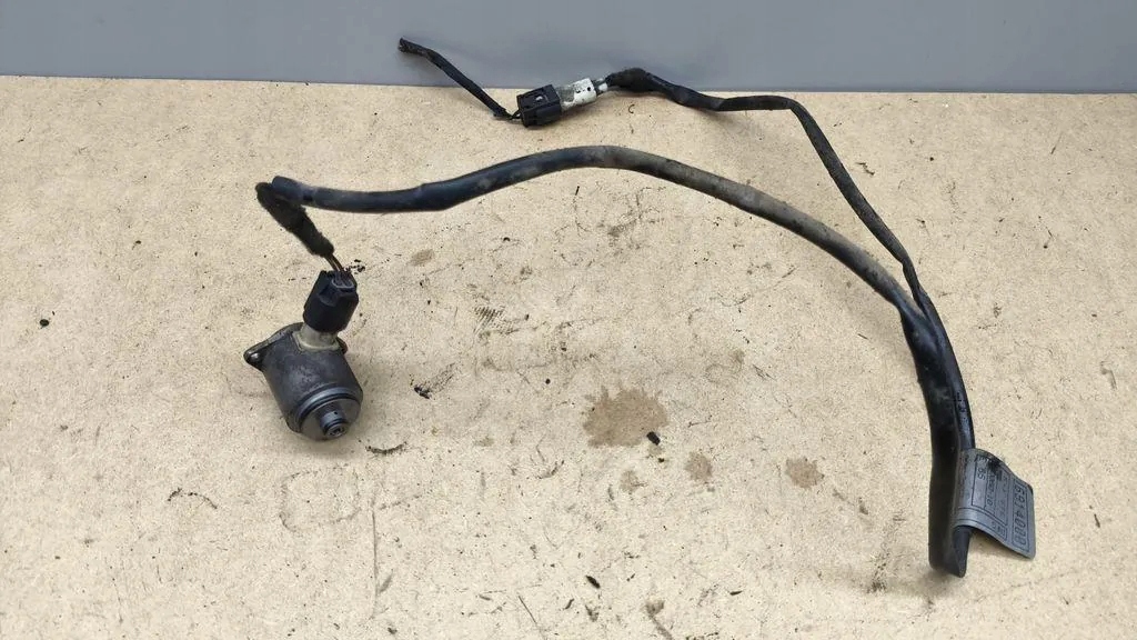 Клапан електромагнітний bmw 7 e65, e66, e67 01844484 3.0l дизель 170kw 2007 Зі Шроту