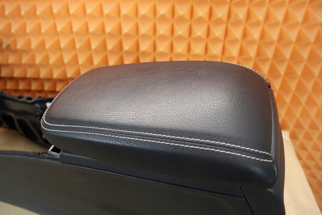 фото №5, Mercedes b-klasa w246 підлокітник тунель середній