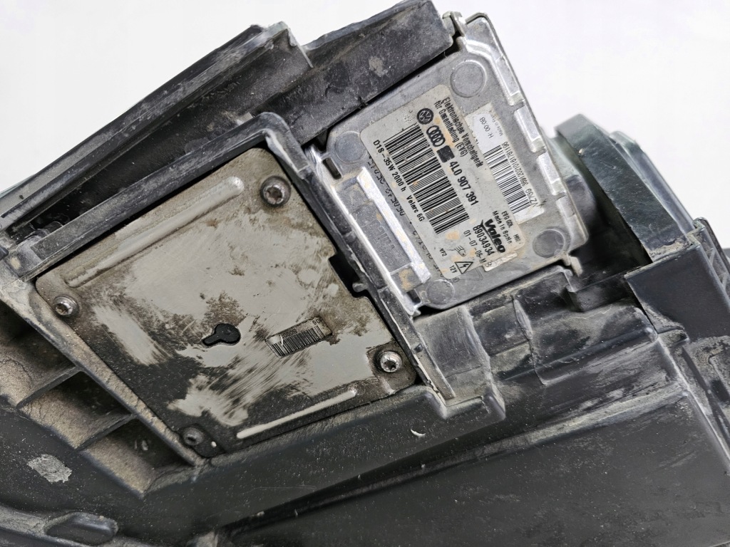 фото №11, Лампа перед передняя правая audi q7 4l ксенон 4l0941004b europa