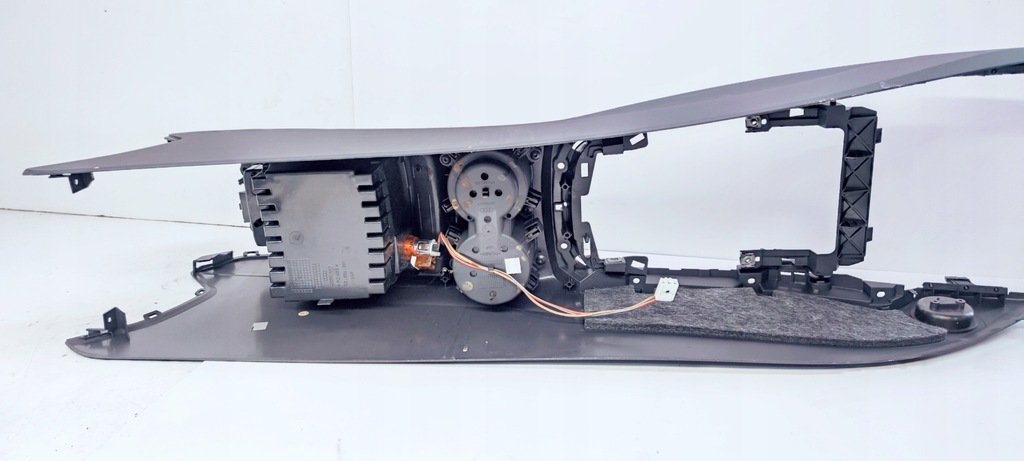 фото №12, Туннель средний audi q5 8r 8r0863242a