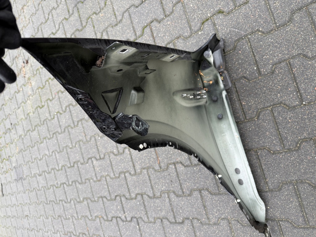 Крыло  перед передний левое  правый  jaguar e-pace x540 Недорого