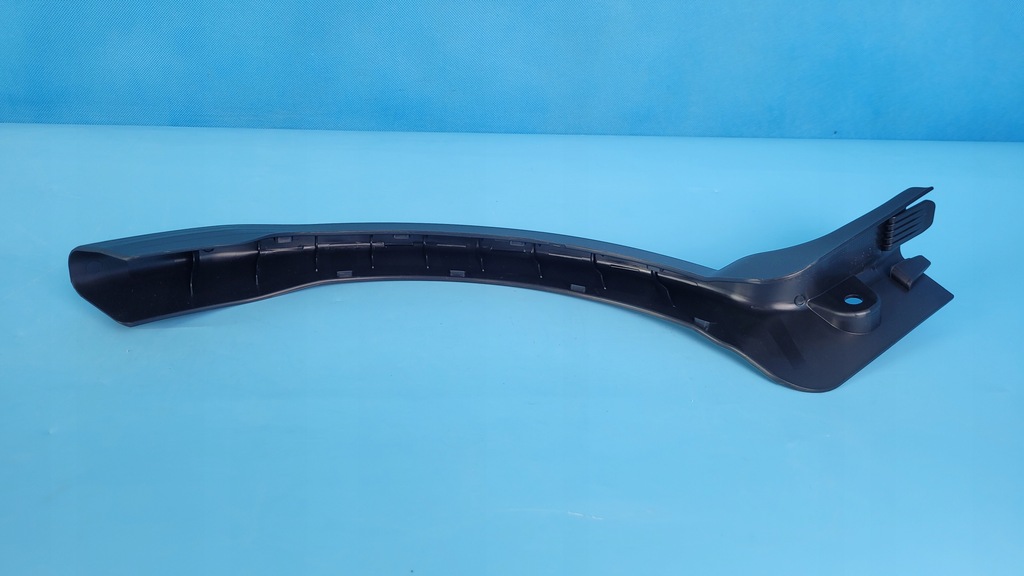 фото №9, Mercedes w206 крышка защита петли багажника a2068210500