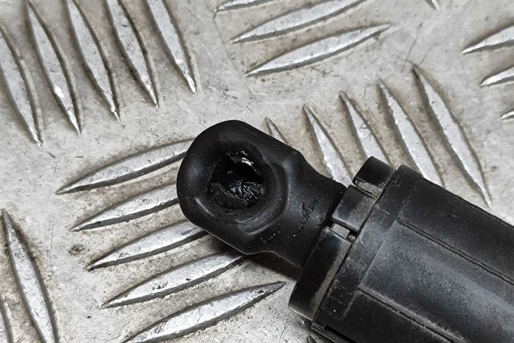 фото №5, Kia ev6 cv левая сторона крышки багажника привод газовый 81841-cv100 elektryc