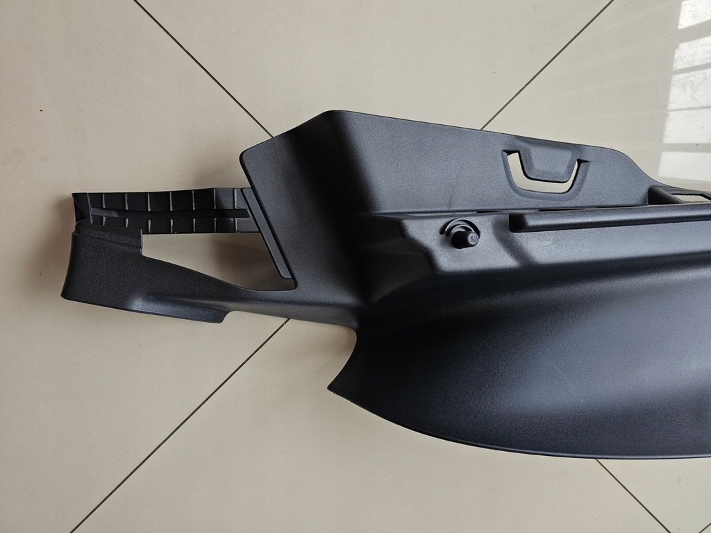 фото №6, 39823641 volvo v40 ii 2012-19r обшивка задня