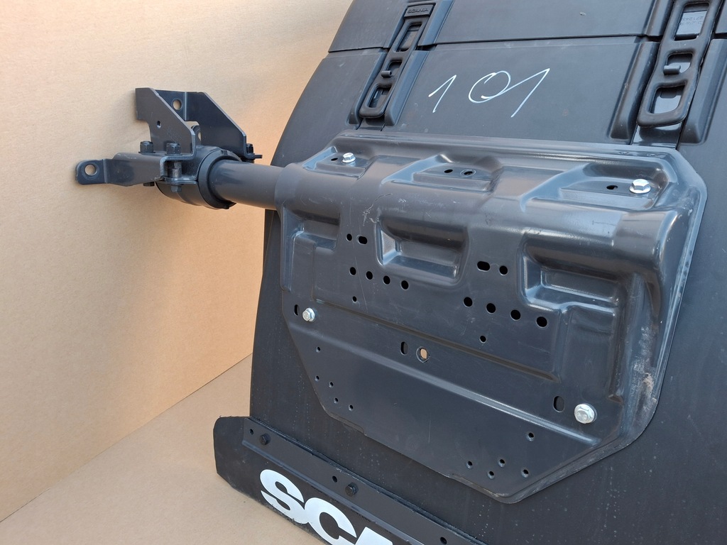 фото №4, Scania r s крыло подкрылок задняя брызговик кронштейны комплект оригинал