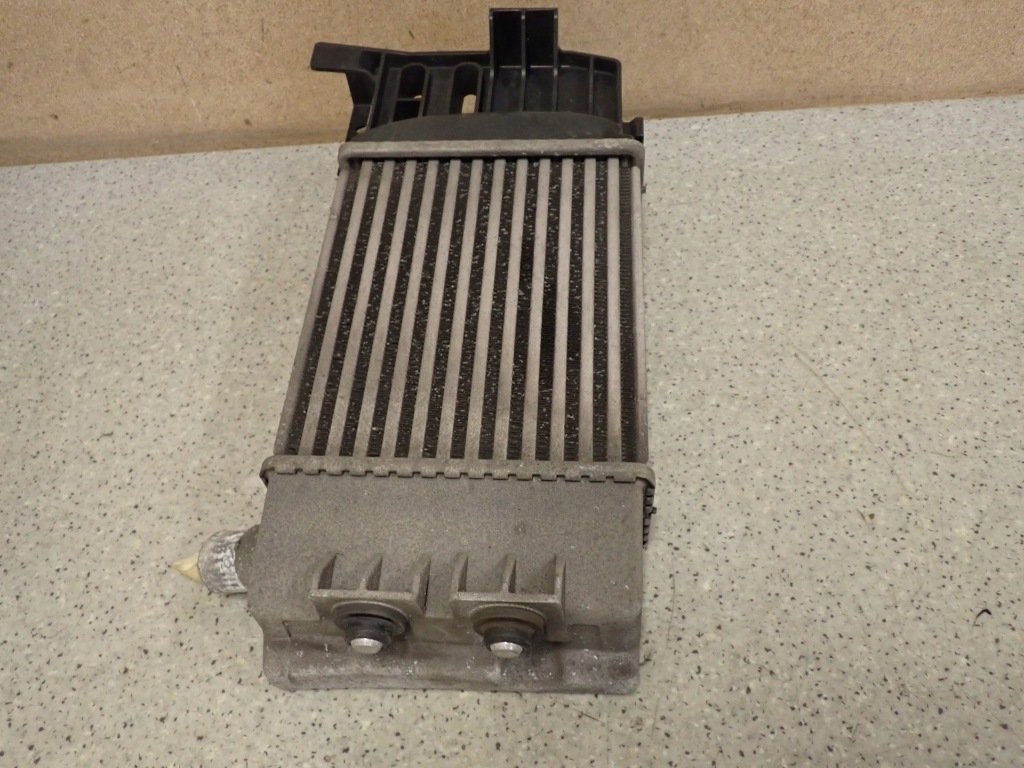 фото №6, Toyota yaris ii 09- радиатор интеркулер 1.4 d4d