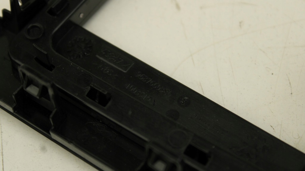 фото №5, Панель рамка домкрата автоматична коробка передач peugeot 508 9687660380