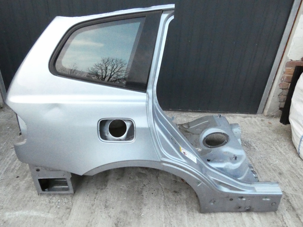 Купить Bmw x3 e83 четверть крыло  правый  задняя обшивка порог стекло кузовная