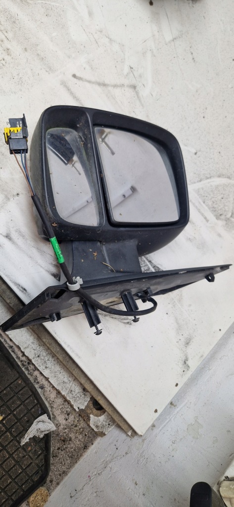 Fiat scudo 2008 expert jumpy зеркало левая, дверь правое лонжерон правая Цена