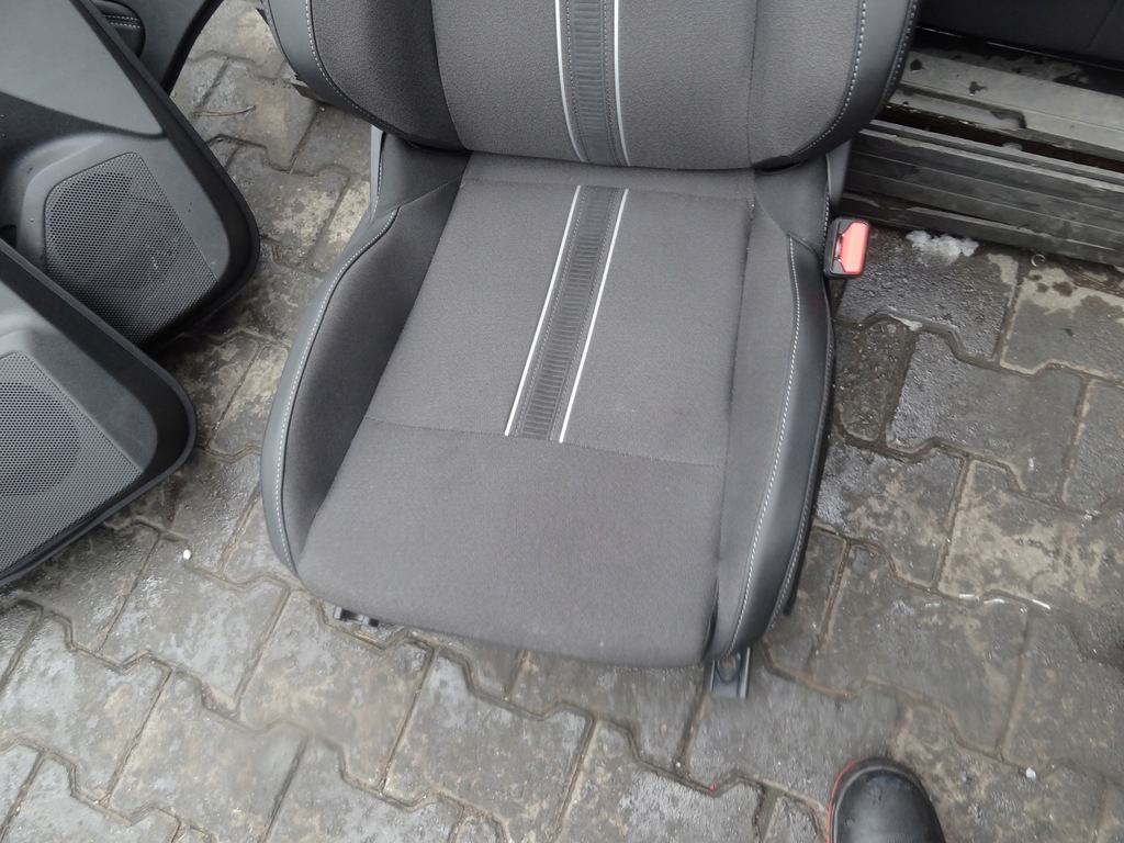 фото №7, Opel astra vi l 23r сидіння передні заднє сидіння задня оббивка двері gs комплект