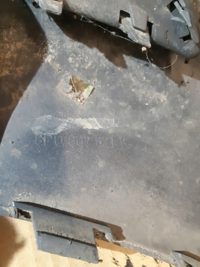 фото №15, Audi a3 8p s-line диффузор спойлер бампера задняя 8p0807521k