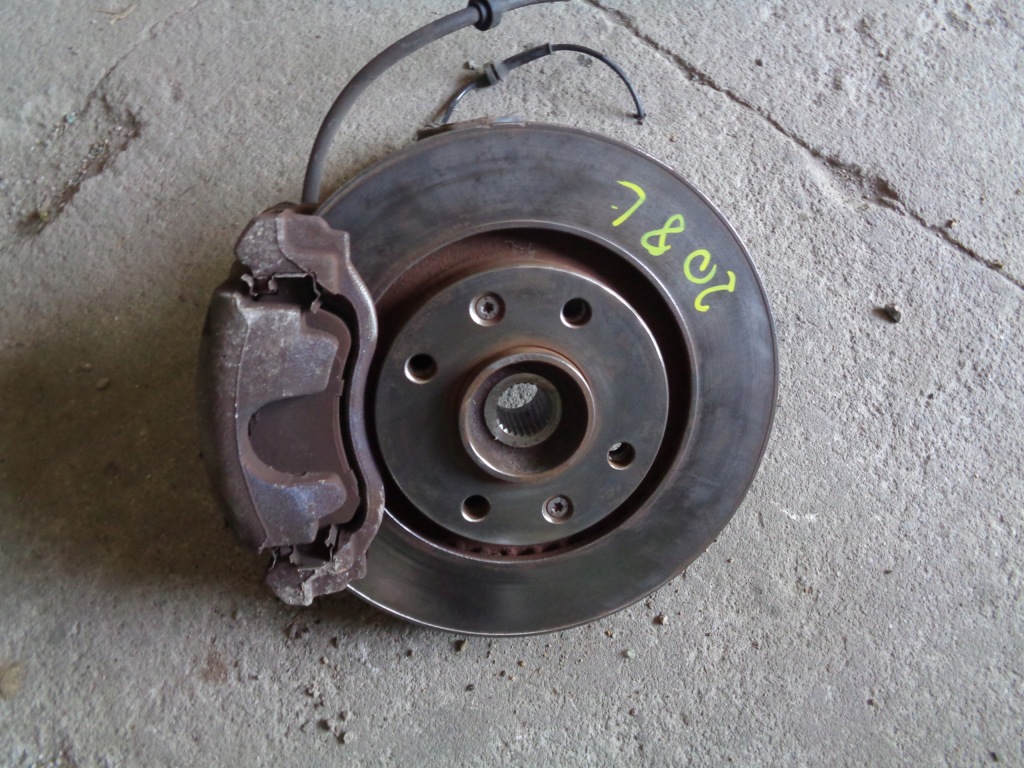 фото №1, Peugeot 208 1.6 hdi 2016 поворотный кулак ступица левая