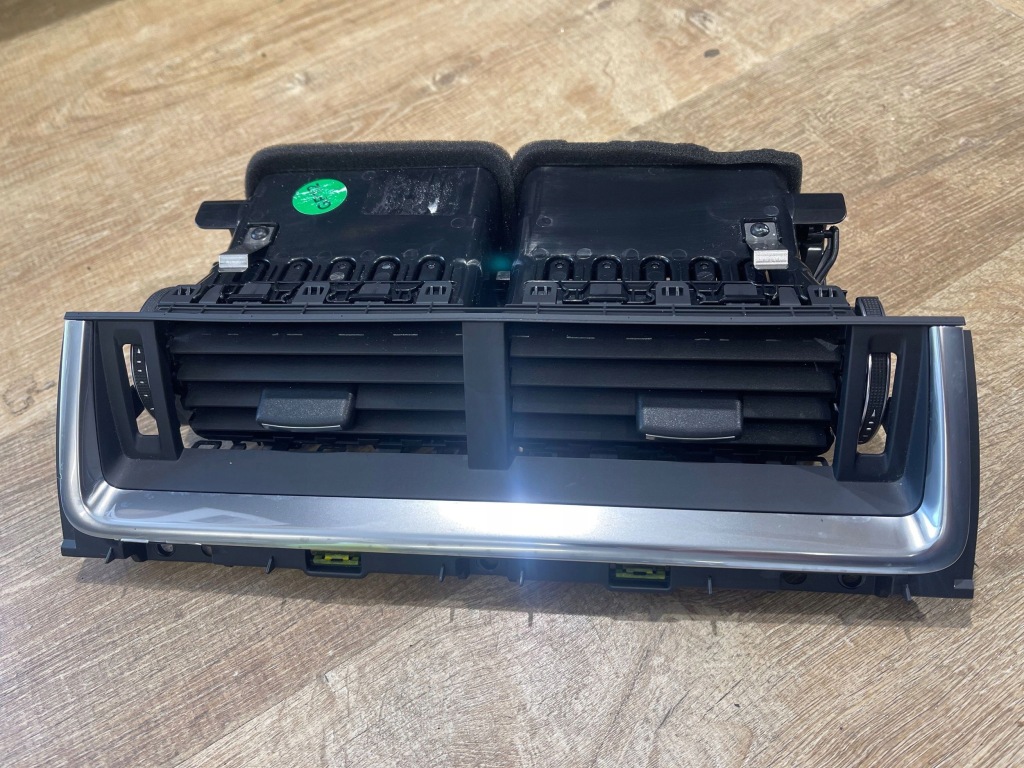 Купить Воздуховод впуск jaguar e pace j9c3-014l21-a