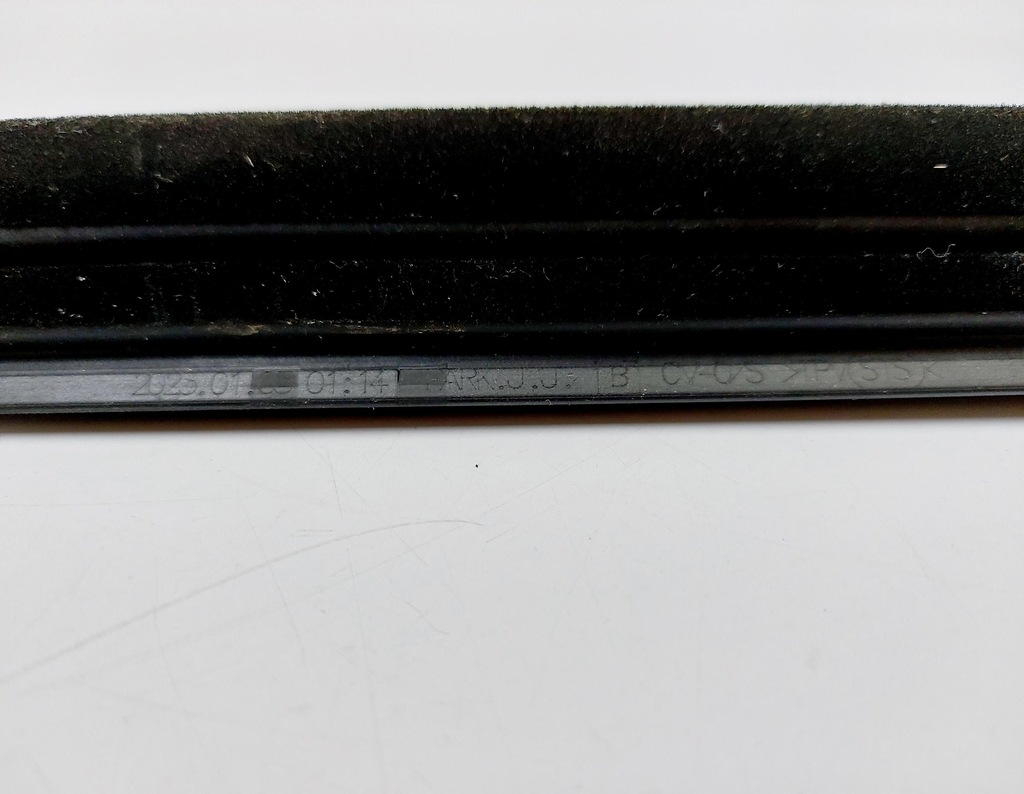 фото №7, Kia ev6 23r. молдинг уплотнитель дверь правый задняя czarna