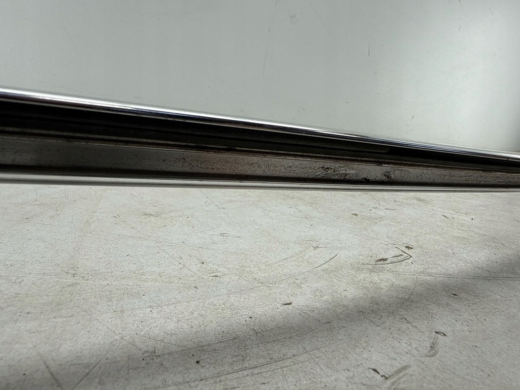 фото №15, Audi a6 c7 2015 задня молдинг дахова