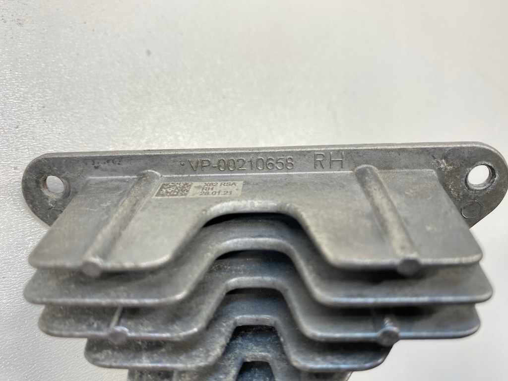 фото №3, Преобразователь модуль лампы led правый jeż renault master 4 iv 2019-