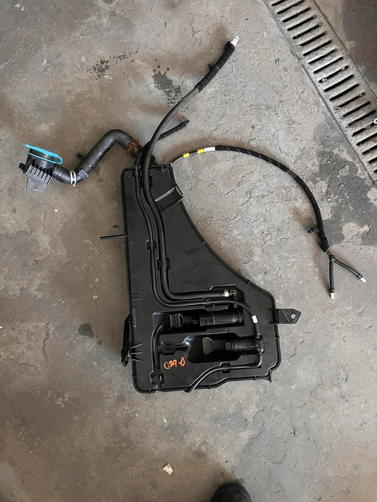 фото №1, Бачок омывателя - alfa romeo stelvio