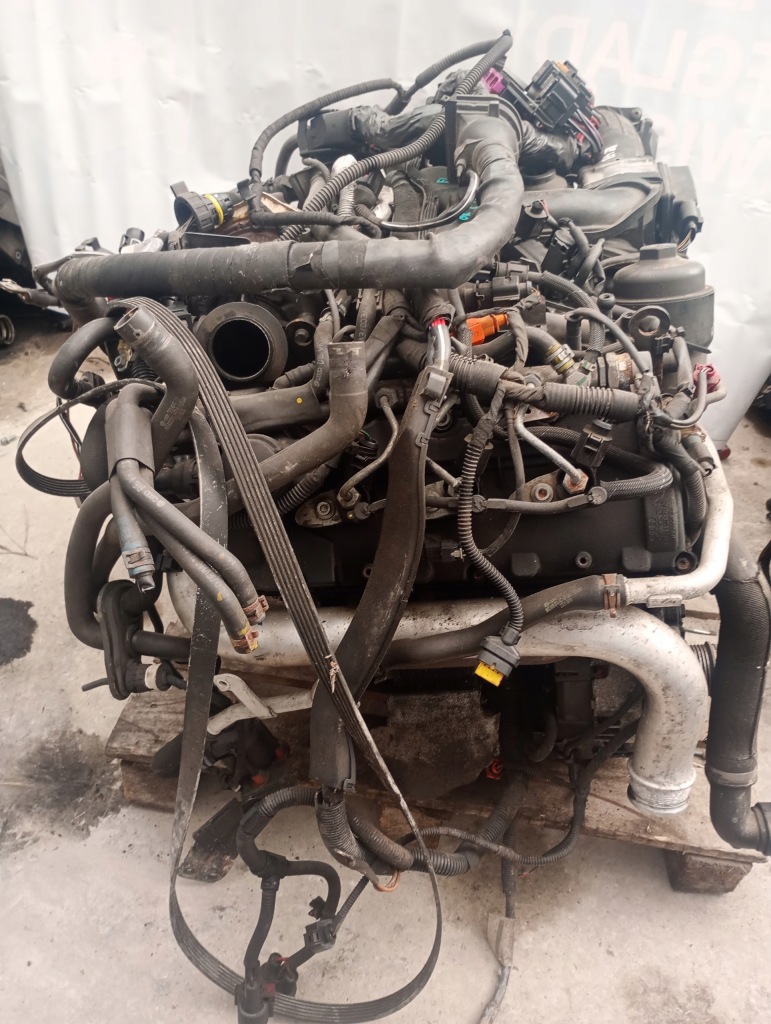 Двигун vw audi a4 b8 a6 c7 3.0tdi v6 cdu голий стійку Недорого