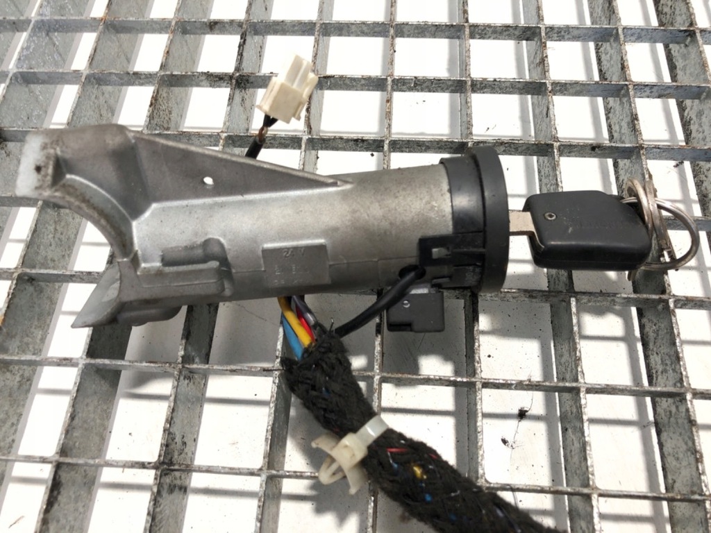 фото №2, Замок запалювання renault trucks midlum 6.2 215km