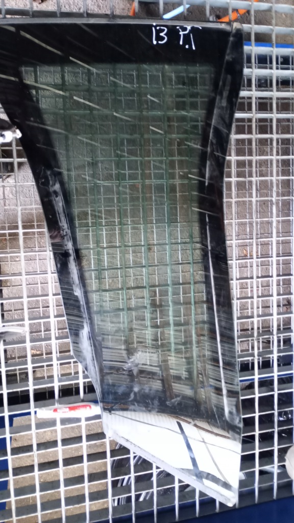 фото №1, Скло кузовна правий задня 7288192 bmw i3 i01 2019