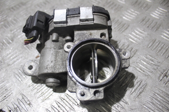 фото №1, Дросельна заслінка skoda rapid 1.4tdi
