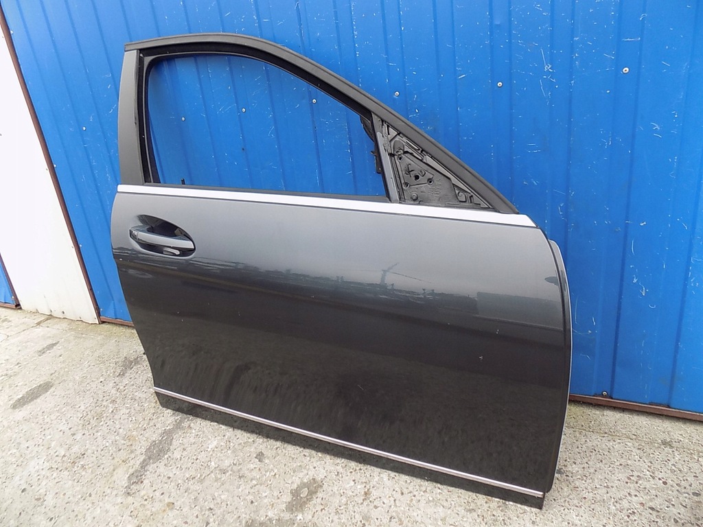 фото №1, Mercedes w204 дверь перед передние правое