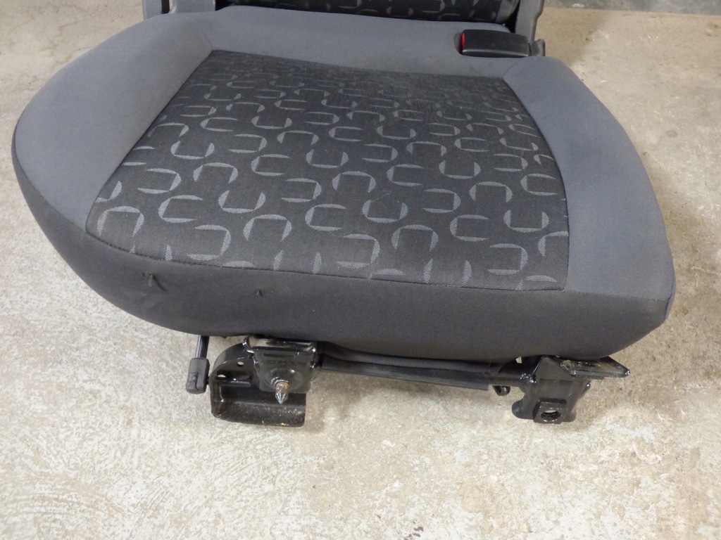 фото №6, Заднее сиденье задняя часть правая fiat doblo ii