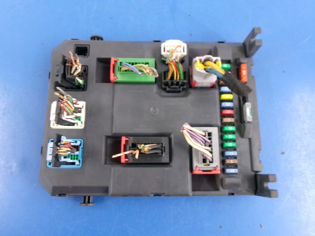 фото №1, Citroen c2 vtr 1.4 коробка предохранителей модуль bsi 9664983280