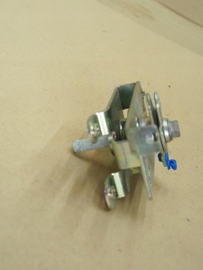 фото №12, Iveco daily iv v 14- замок дверь левый задняя средний