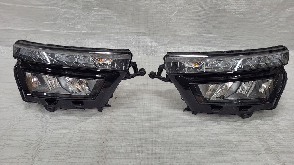 фото №1, Фара лампа передняя правая skoda kamiq 658 full led