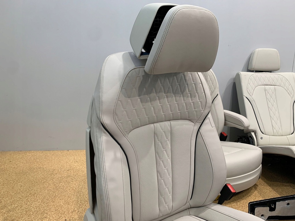 фото №7, Bmw x7 g07 сидіння салон вентиляція масаж bowers 6 осіб