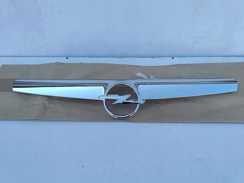 фото №1, Opel vivaro a 06-14 молдинг хром решітка решітка nowa оригінальний номер 5325