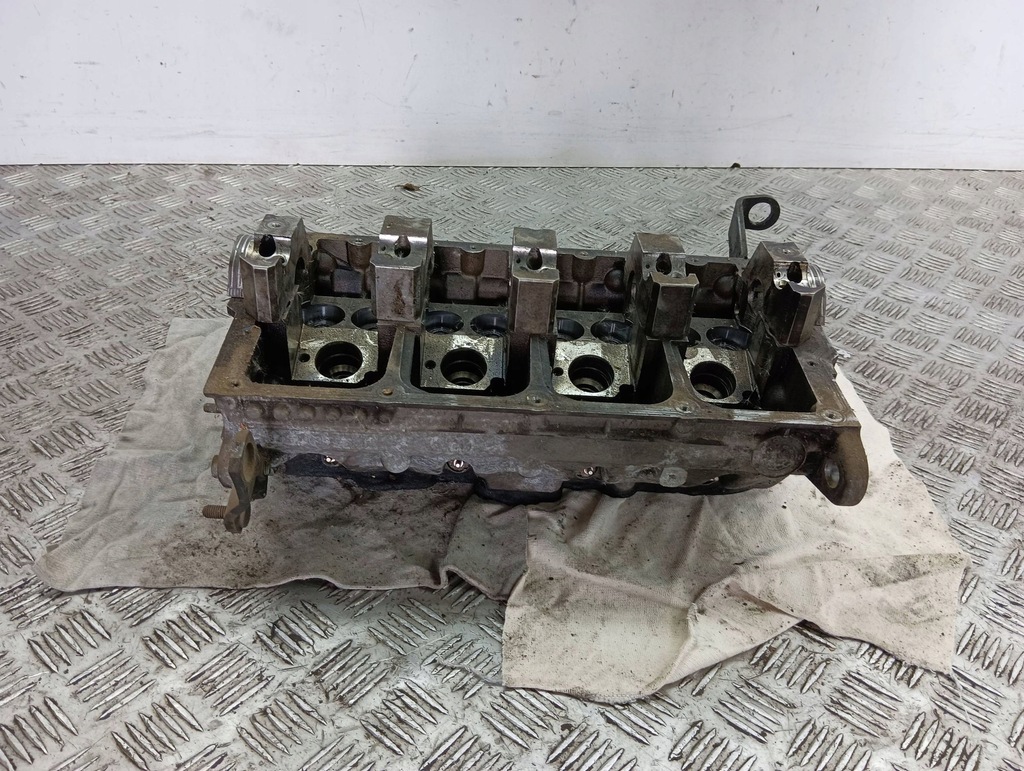 фото №8, Audi a4 s4 b6 8e 8h 2002 головка двигуна