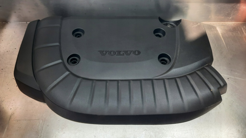 фото №1, Volvo xc60 xc70 v70 d5 кришка двигуна 31437196