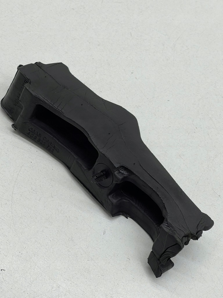 фото №8, Audi a6 c7 шумоизоляция пена крыла верхний правая