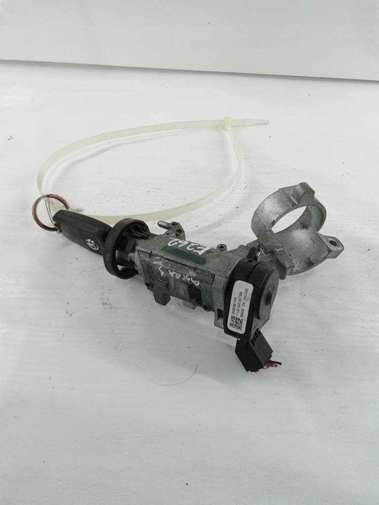 фото №2, E262 замок зажигания opel astra j 0981112mh