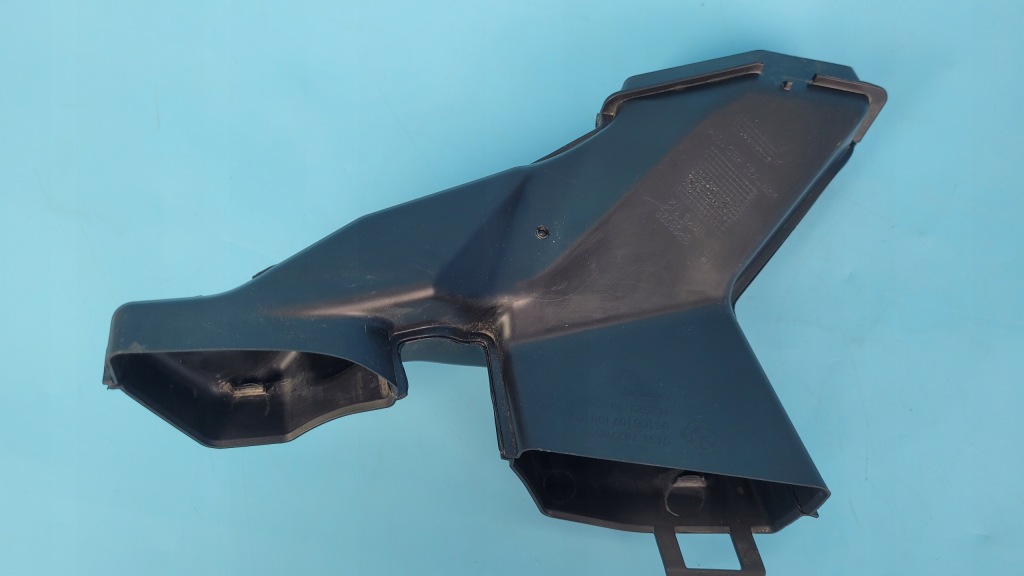 Bmw 3' g20 g31 2.0d 320d 21r слив воды канал левый жабо 7427855 с Разборки