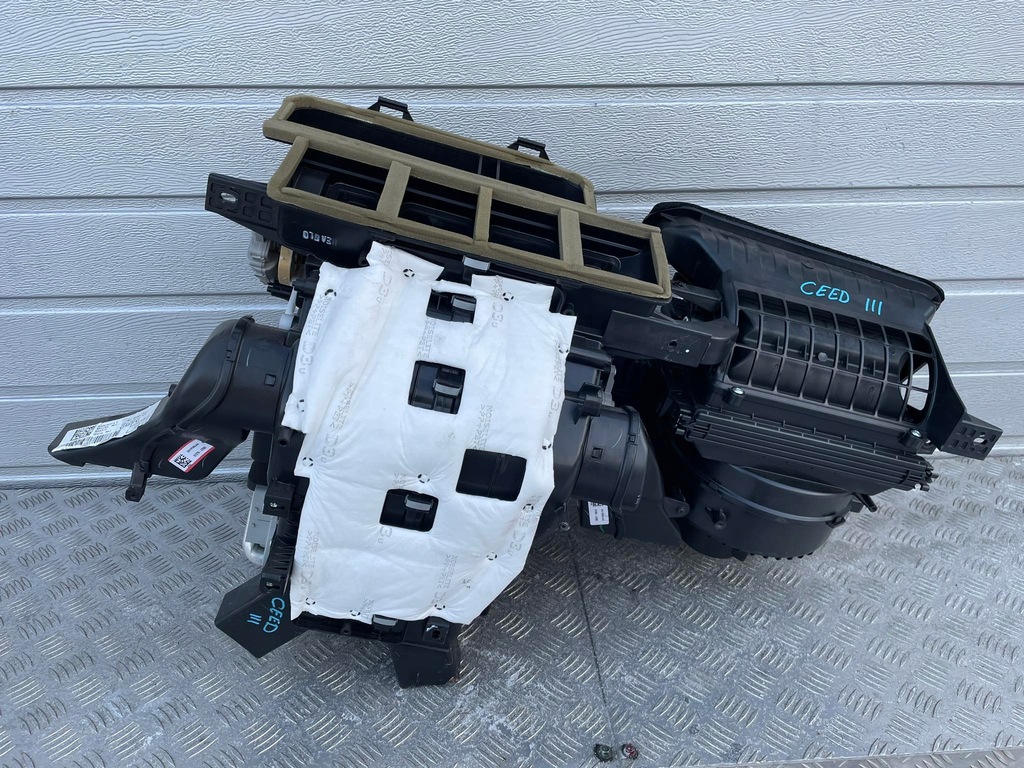 фото №1, Kia ceed iii отопитель eu ideał