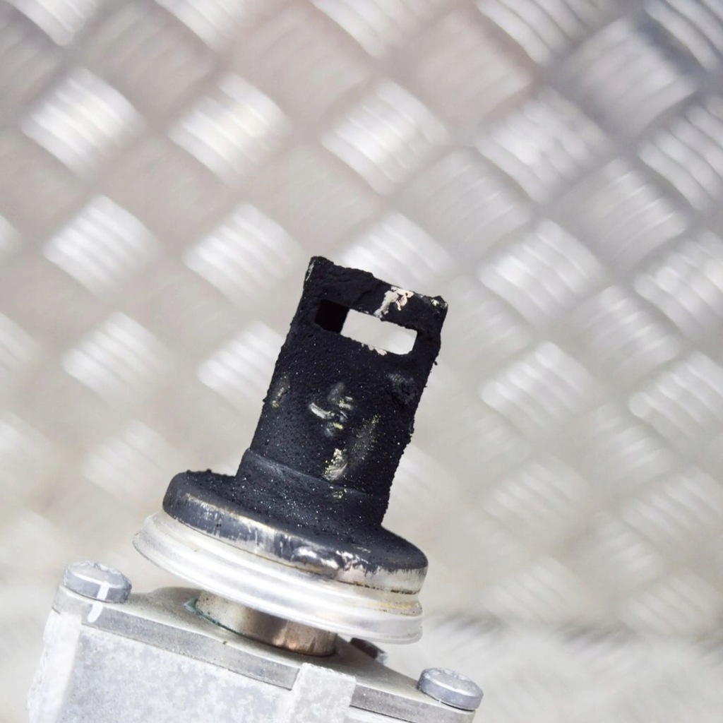 фото №6, Jaguar e-pace 2020 радиатор выхлопных газов egr