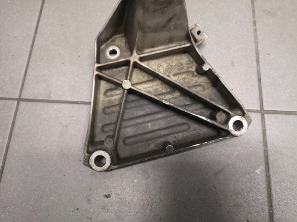 фото №6, Кронштейн опора двигателя a8 d3 4.2 bfm 4e0199308an