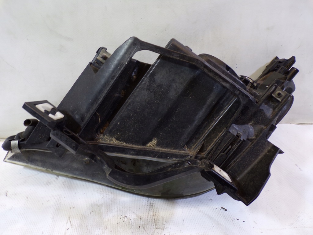 Купити Лампа права передня bmw e60 k1