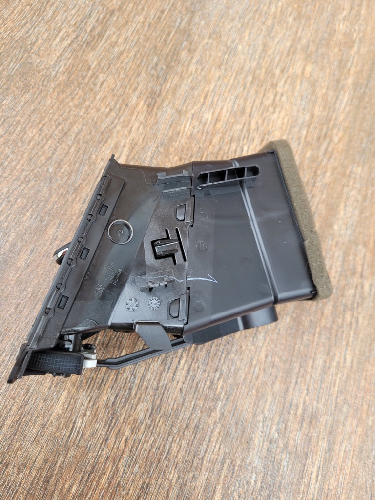 фото №10, Opel astra k v 2016 решётка обдув правая задняя