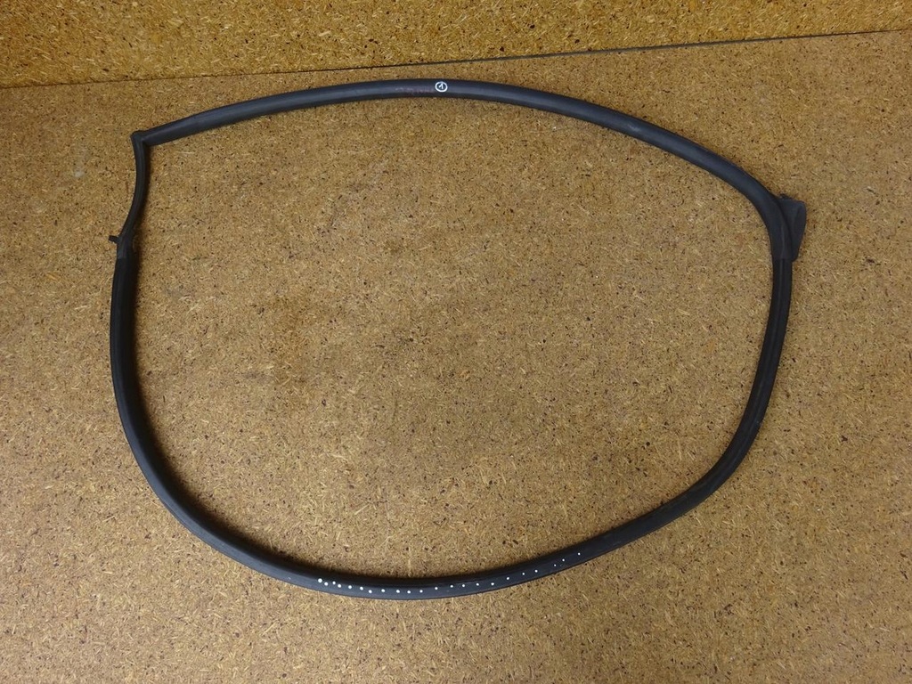 фото №9, Audi tt 8j 06-14 прокладка кузовная дверь правая 8j8831708