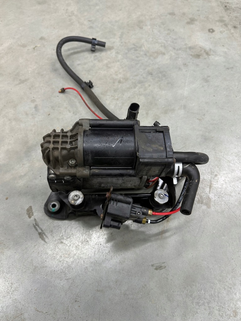 Компресор помпа підвіска bmw g31 idealna оригінал 6886721 рестайлінг Оригінал