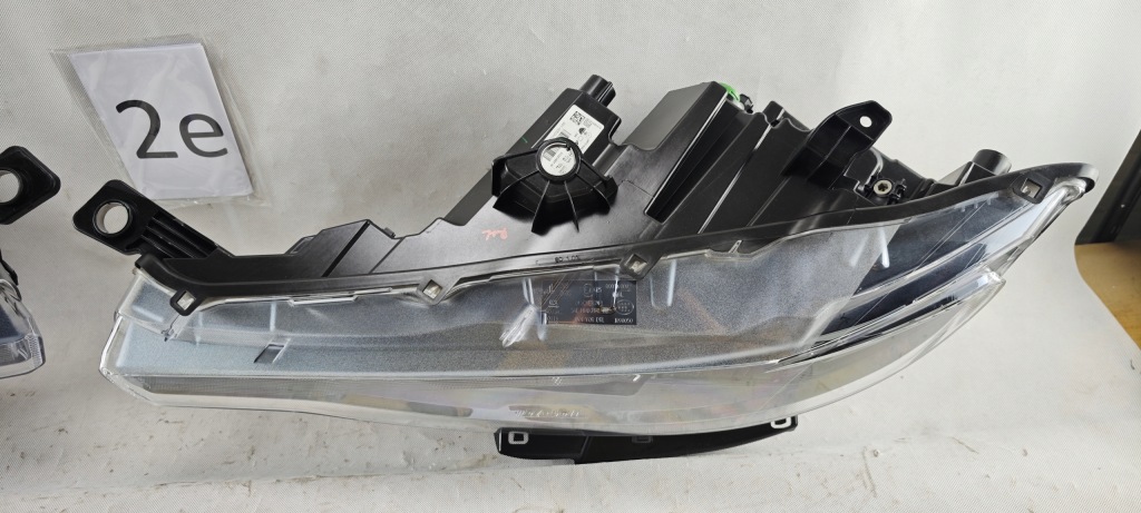 Maserati levante full led левый правый фара фара левая правый Оригинал