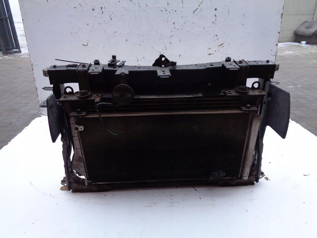 фото №1, Pas передній радіатор toyota auris 1 i 2.0 d4d