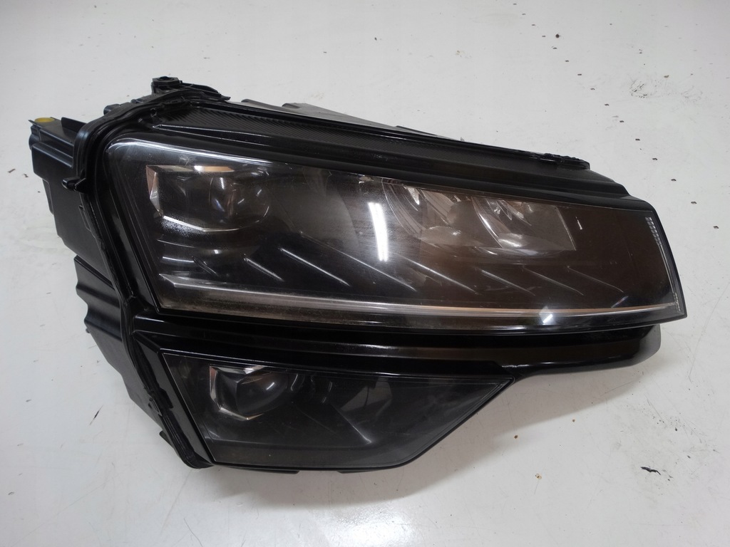 фото №1, Лампа фара правый перед skoda karoq 57b941016b