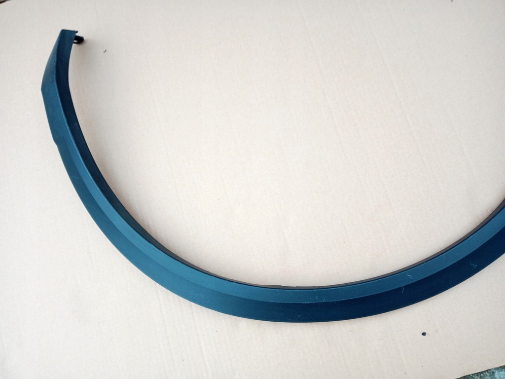 фото №3, Vw t-roc r-line права молдинг крила перед 2017r-